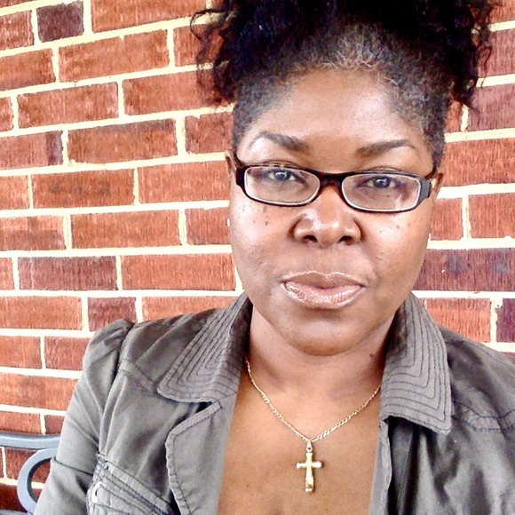 Meet your Posher, iWildflower - Picture 1 of 4